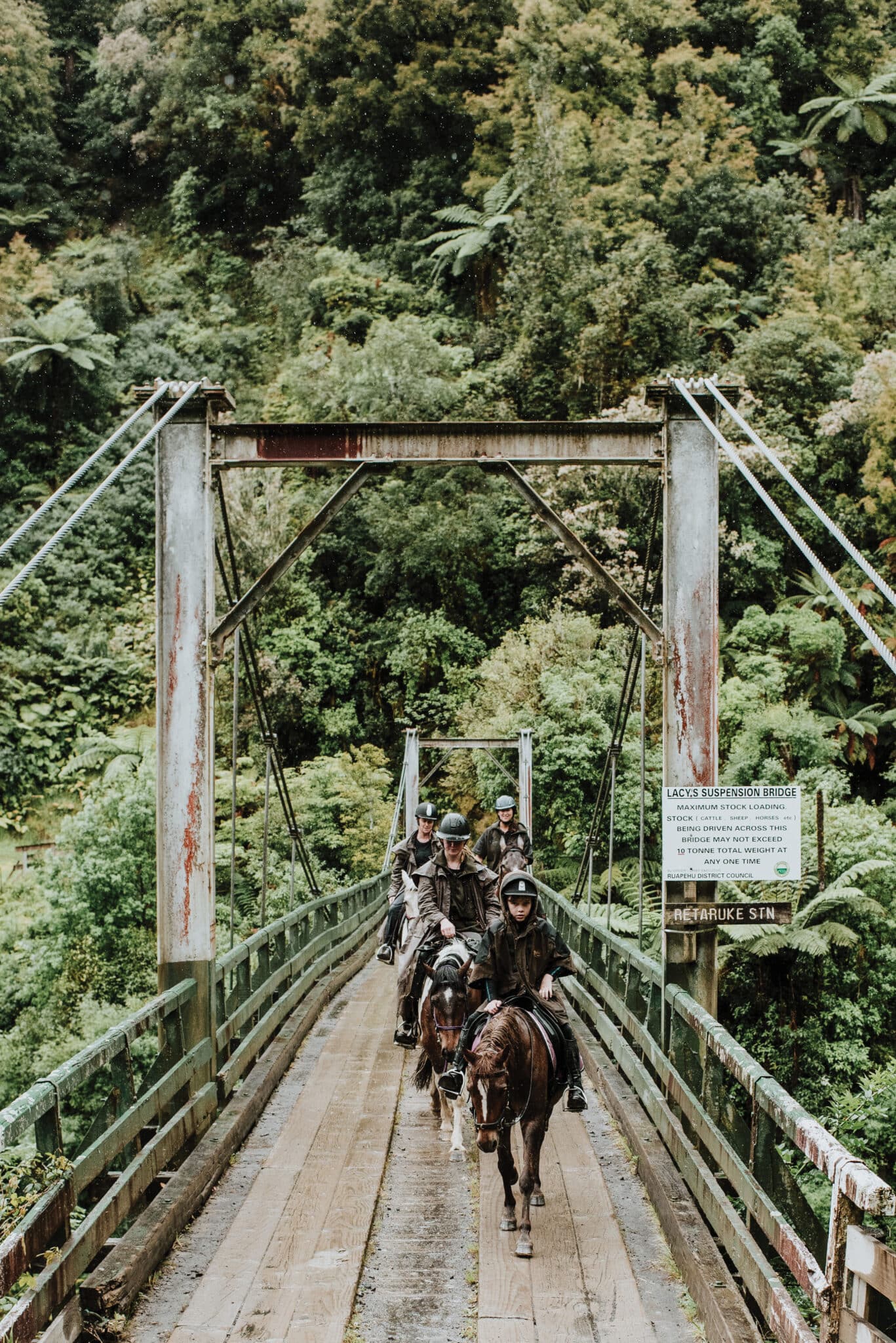 The historic Lacy’s Bridge on Oio Road. “It
has a kink in the middle because of a massive
flood in 1948. The Retaruke River below rose
a whopping fifteen metres up and over the
bridge, causing a log jam with fallen trees
behind it. We cross this bridge as part of the
trail we use on both our multiday horse treks
and our lodge-to-lodge walks.