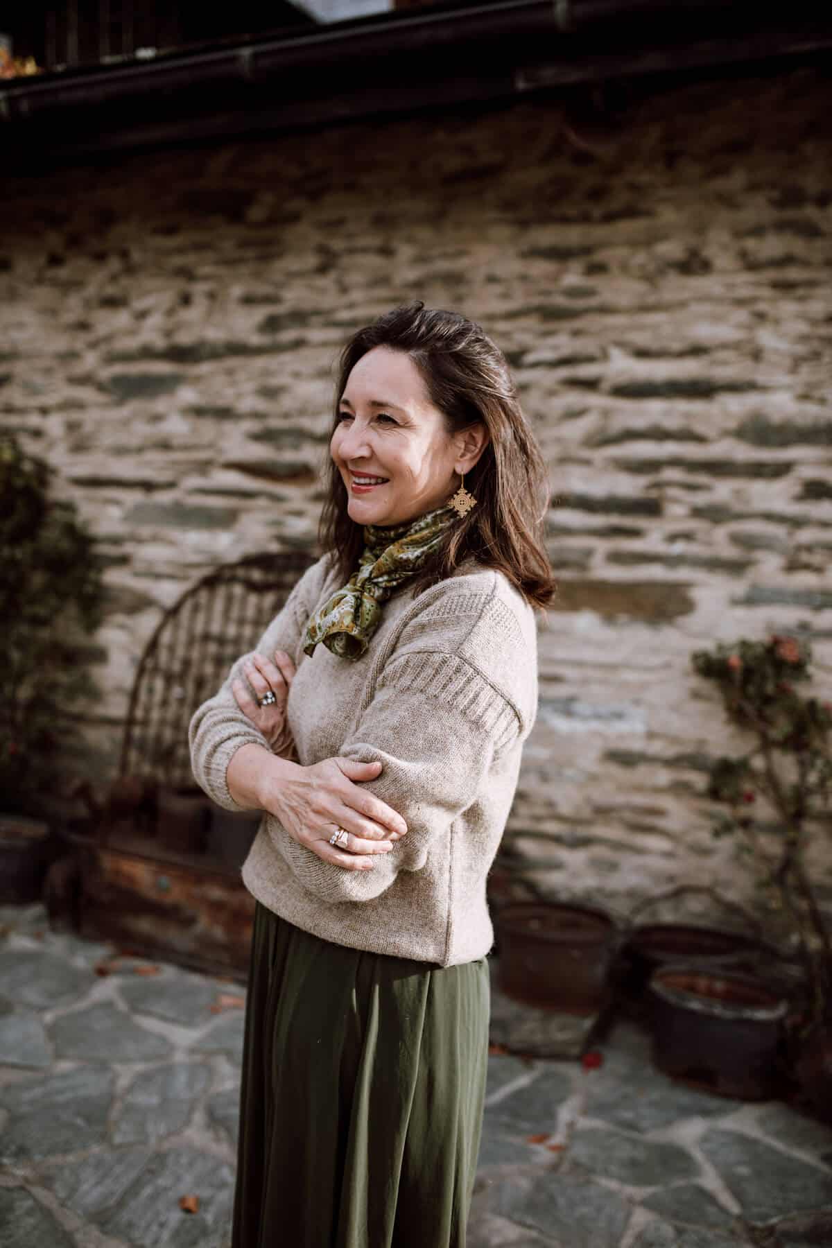 Woman in woollen jersey