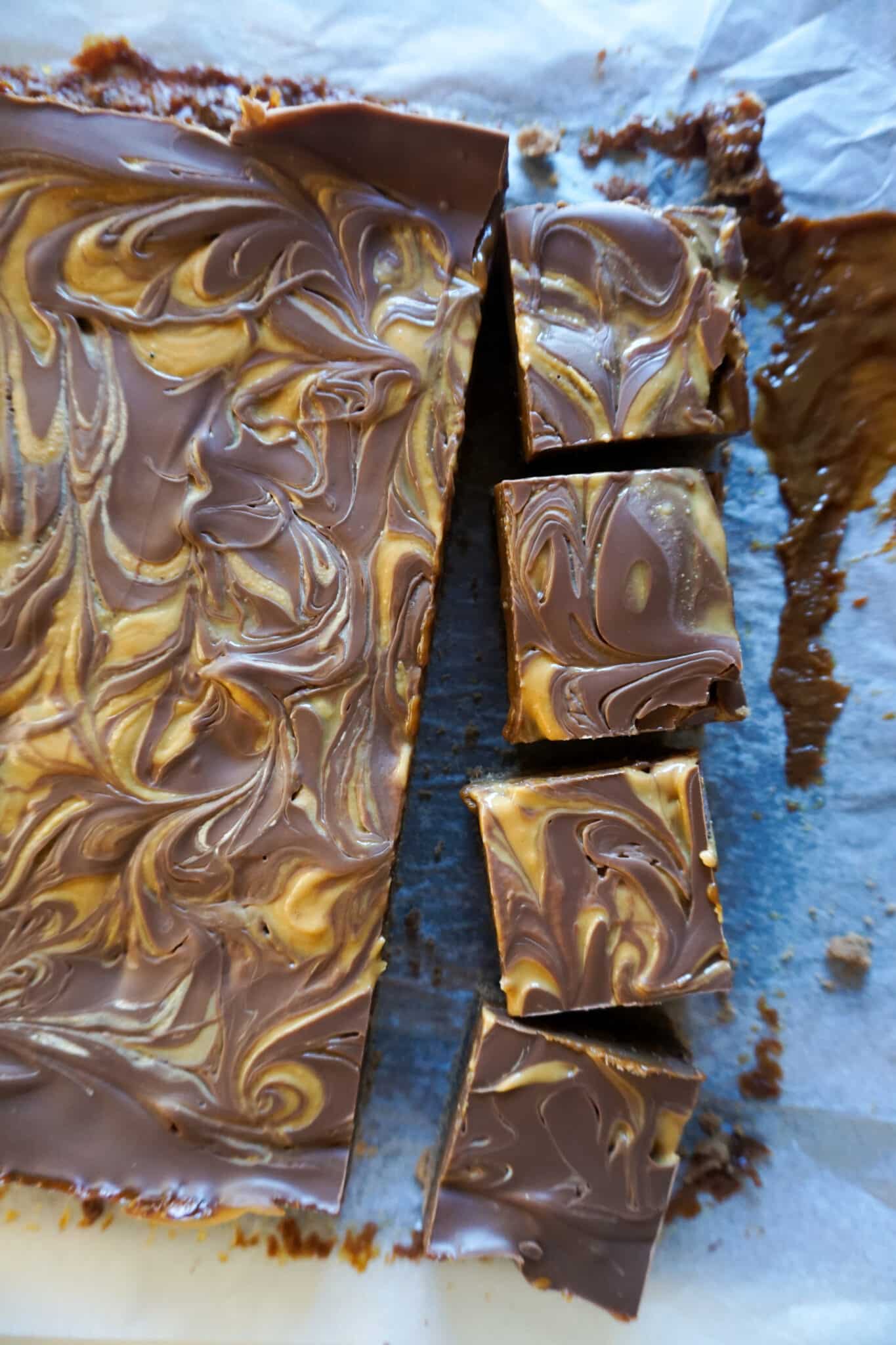Peanut caramel slice 2 (1)