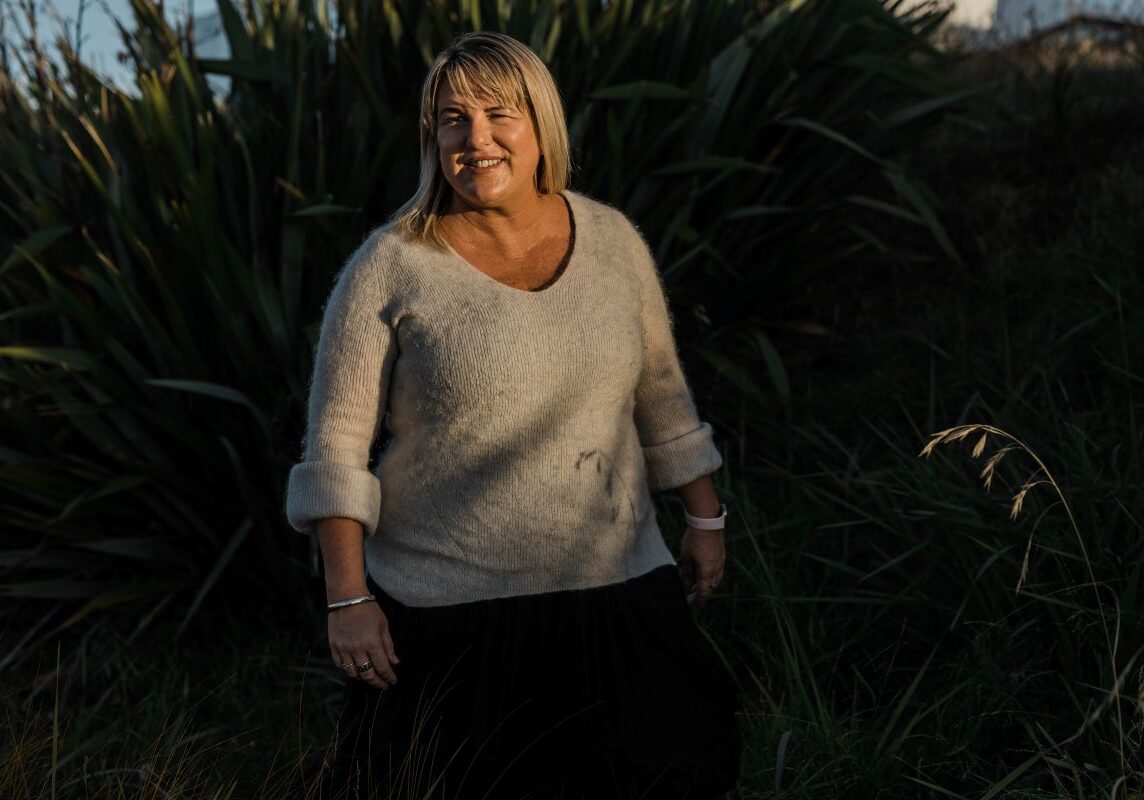 Sarah-Lewis shepherdess.co.nz